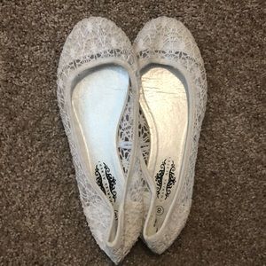 White lace ballet flats